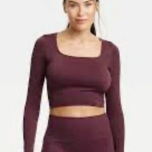 all in motion Long-Sleeve Square Neck Crop Top in Plum